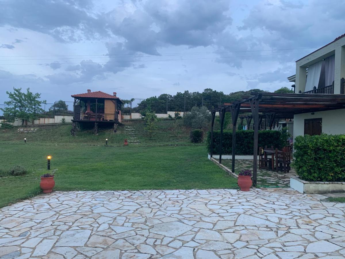 Guesthouse Kaliepia Ierissos Exteriör bild