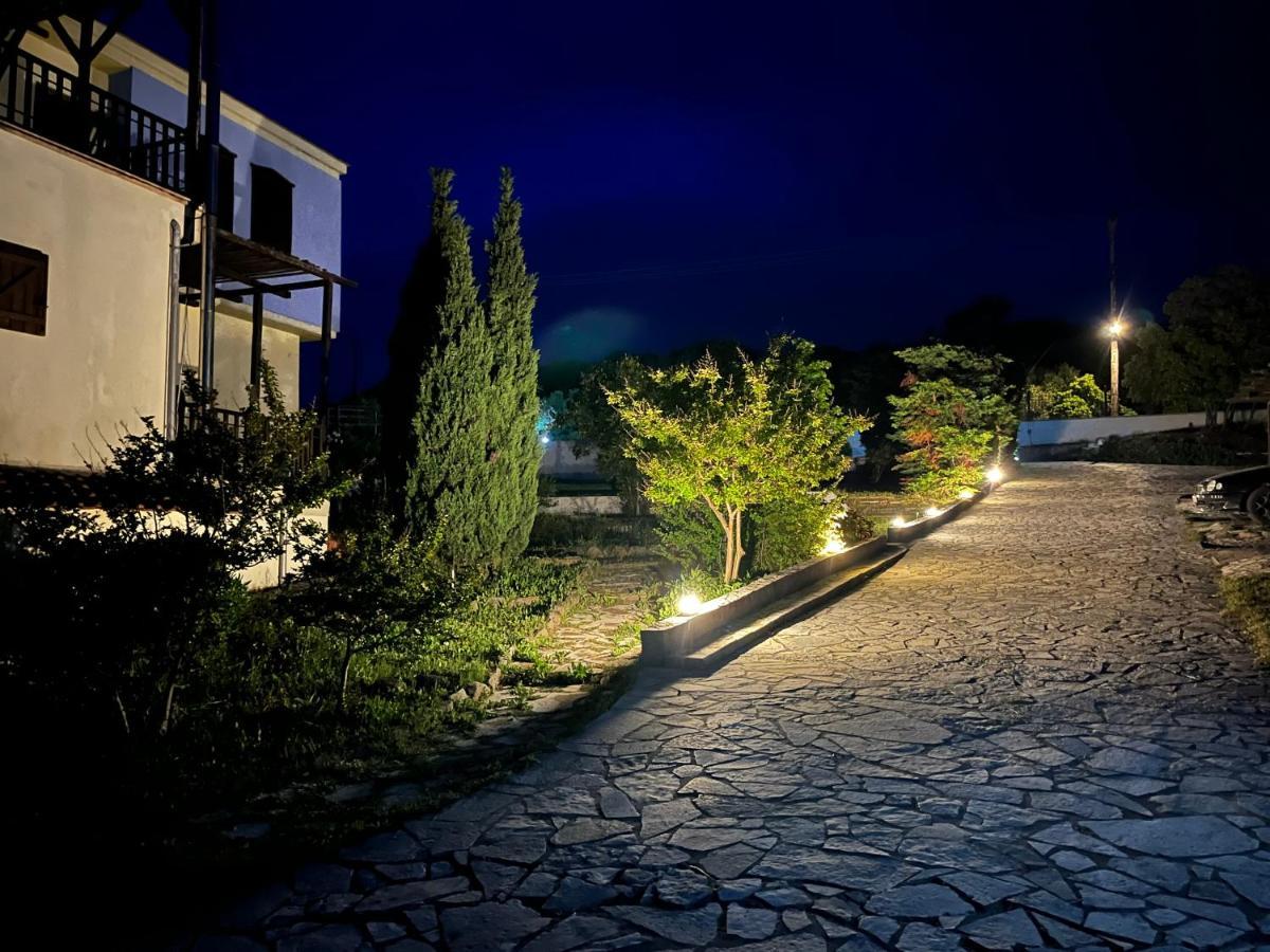 Guesthouse Kaliepia Ierissos Exteriör bild