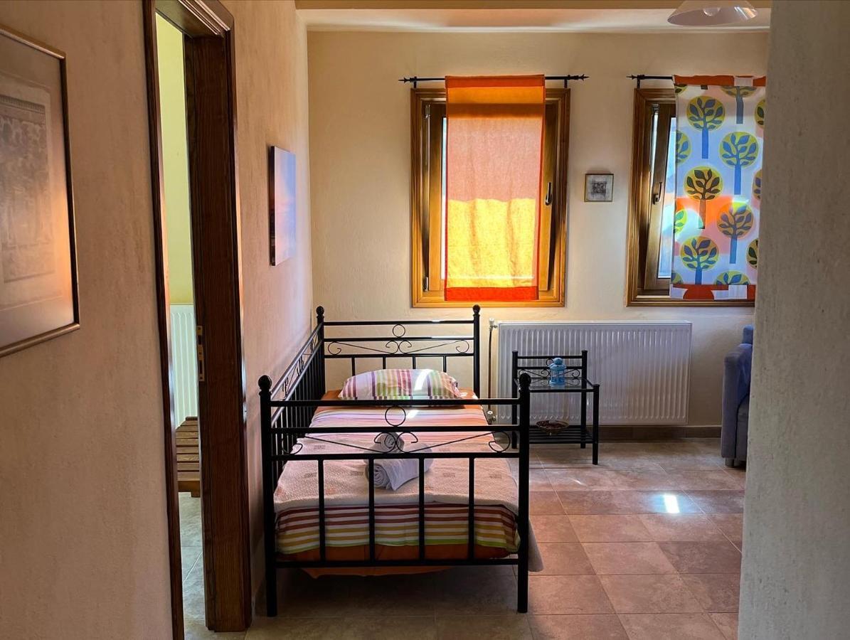 Guesthouse Kaliepia Ierissos Exteriör bild