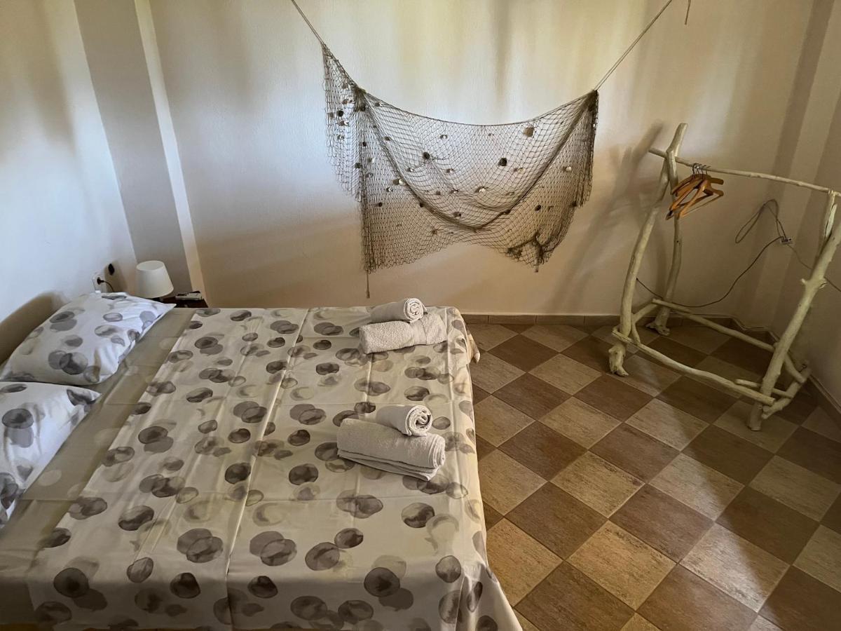 Guesthouse Kaliepia Ierissos Exteriör bild