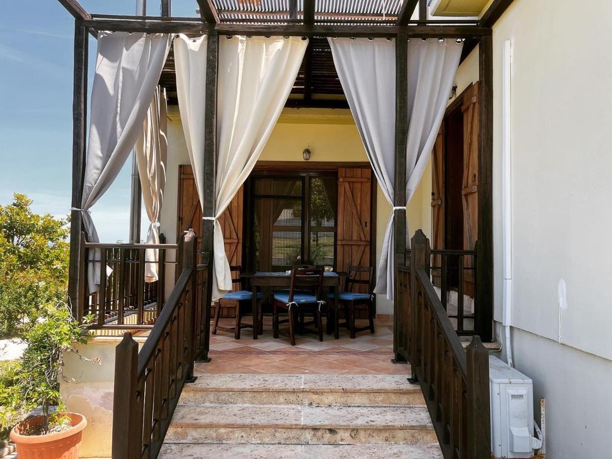 Guesthouse Kaliepia Ierissos Exteriör bild